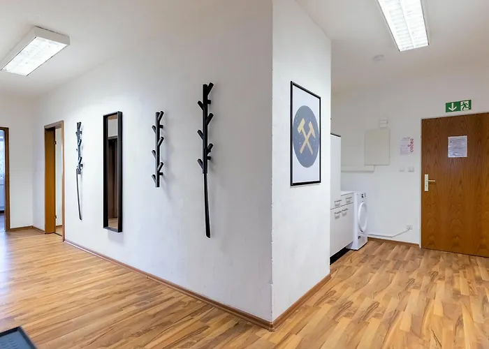 Xxl Worker Place * Herne